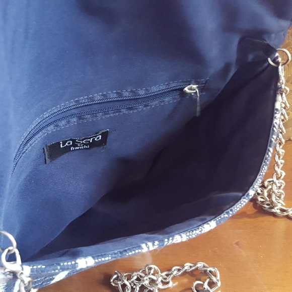 🔥La Sera Crossbody color pop purse 💕 - Picture 7 of 8